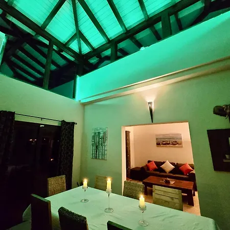 Madelia Villa